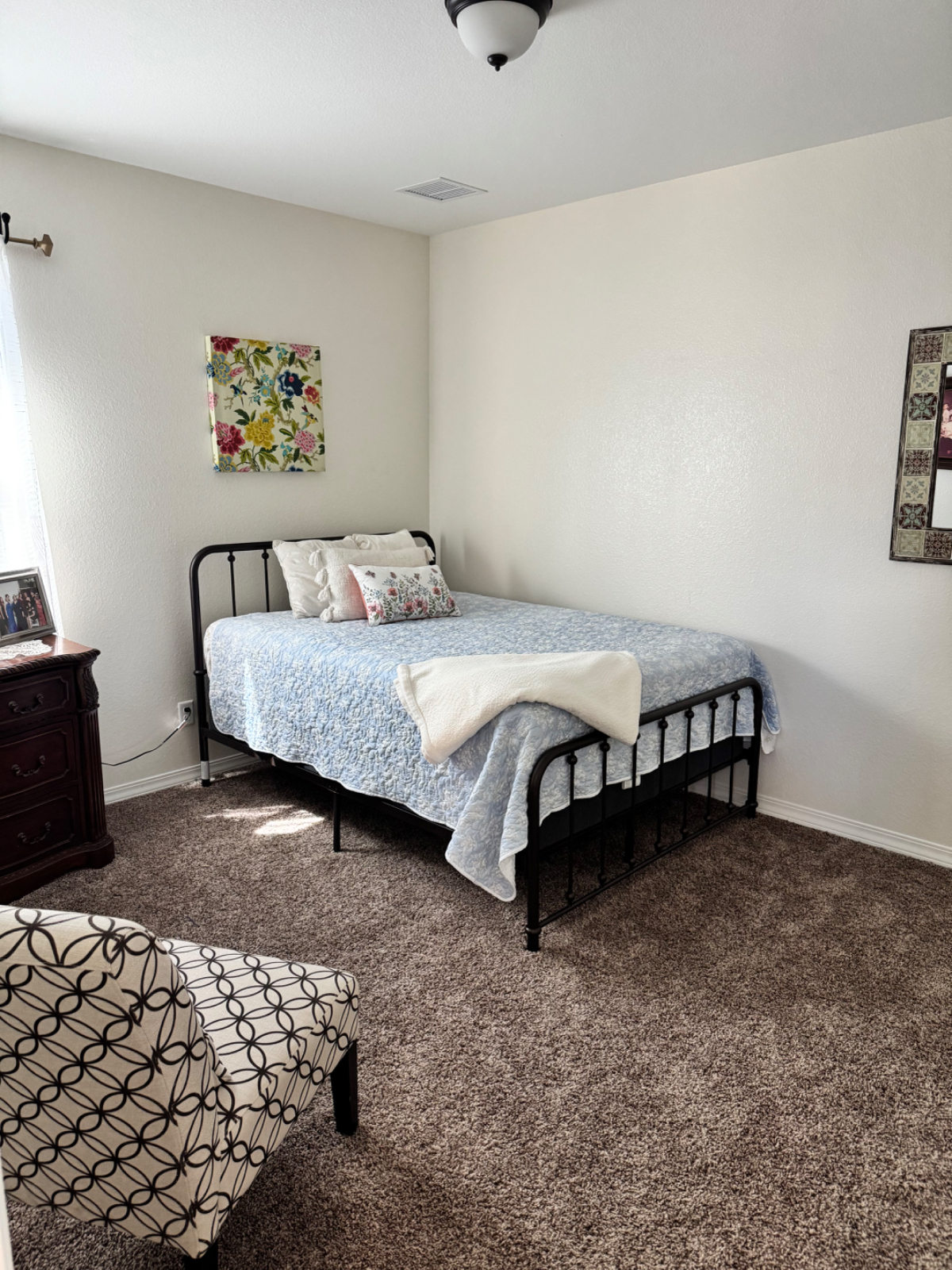 Cozy Farm House One Story - Photo 4