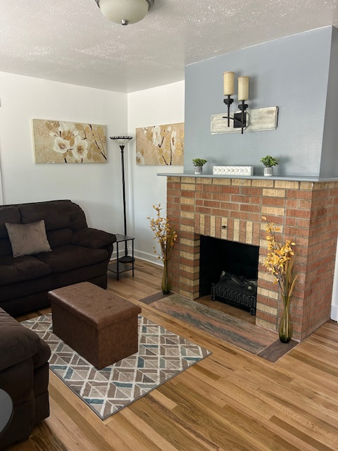 Inviting Furnished Home with Comfort & Convenience in Casper - Photo 3