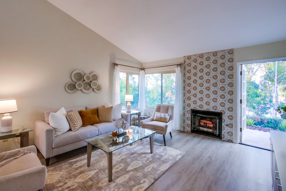 Bernardo Heights Single story 2 bedroom with attached garage and Golf Course Views - Photo 3