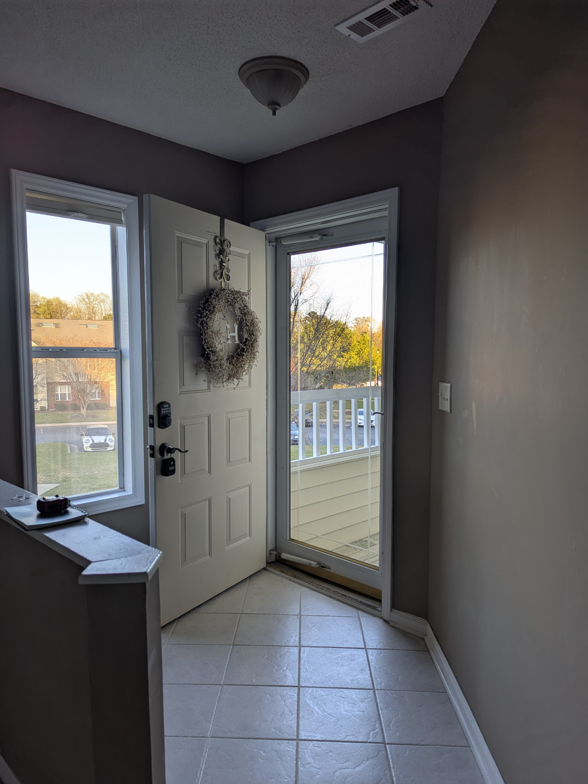 Spacious 2 BD- 2 Full bath with pool near hospital & medical district - Photo 4