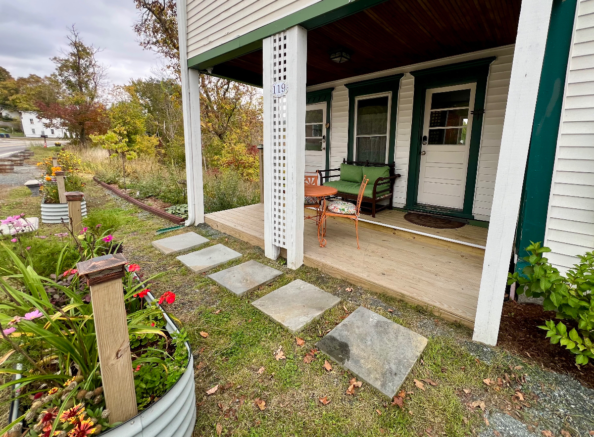 Designer owned River front home, First Floor - Photo 5