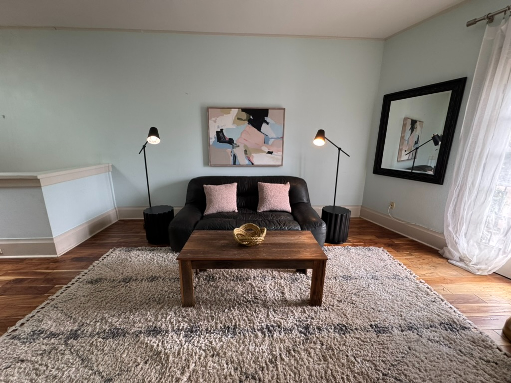Charming & Private 3 bedroom one bath in the heart of the Glen Park village. Steps to BART - Photo 3