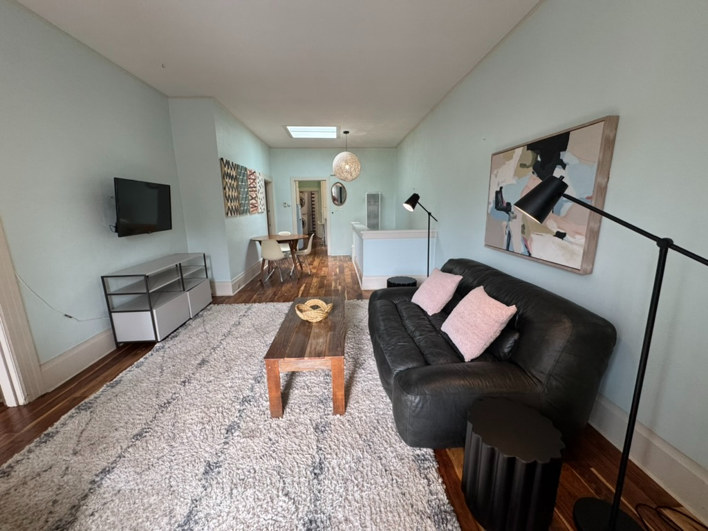 Charming & Private 3 bedroom one bath in the heart of the Glen Park village. Steps to BART - Photo 4
