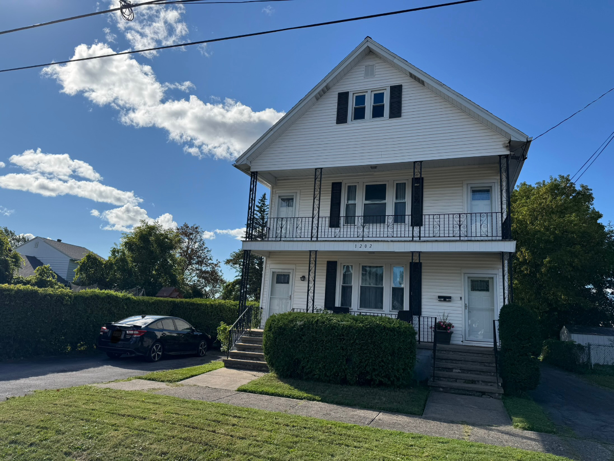 Private Room in Nice Quiet Neighborhood 5 min from Wynn, Utica College, MVCC - Photo 5