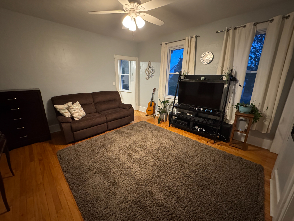 Private Room in Nice Quiet Neighborhood 5 min from Wynn, Utica College, MVCC - Photo 7