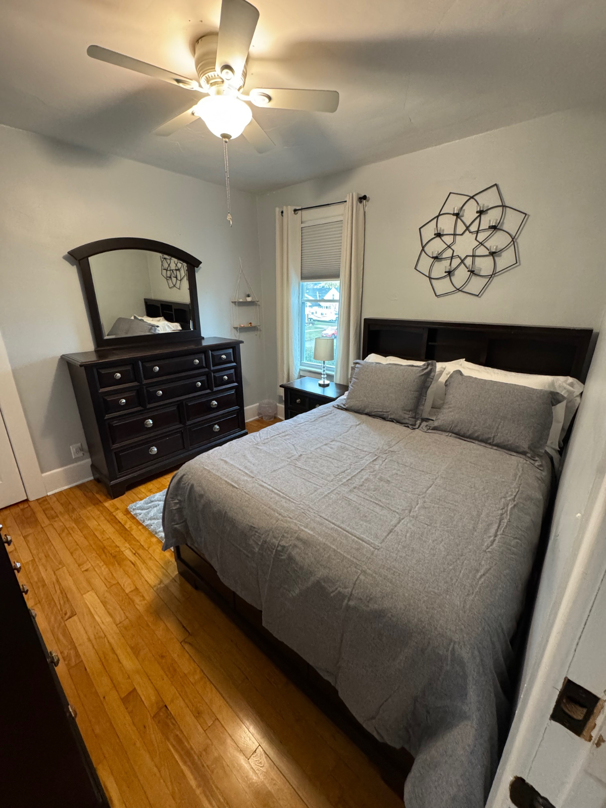 Private Room in Nice Quiet Neighborhood 5 min from Wynn, Utica College, MVCC - Photo 9