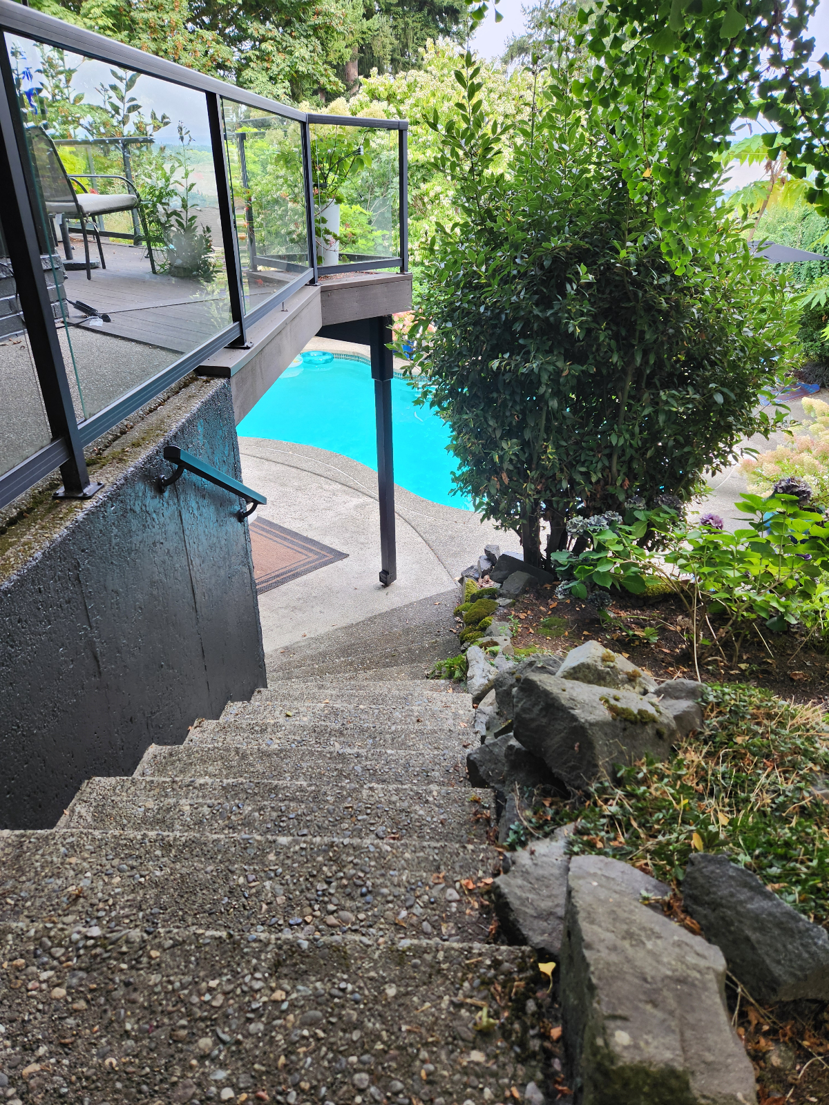 Peaceful Garden Oasis - Photo 4