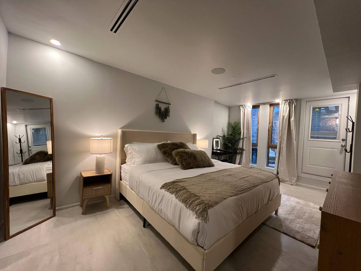 Cozy and Spacious Duplex Townhome - Photo 7