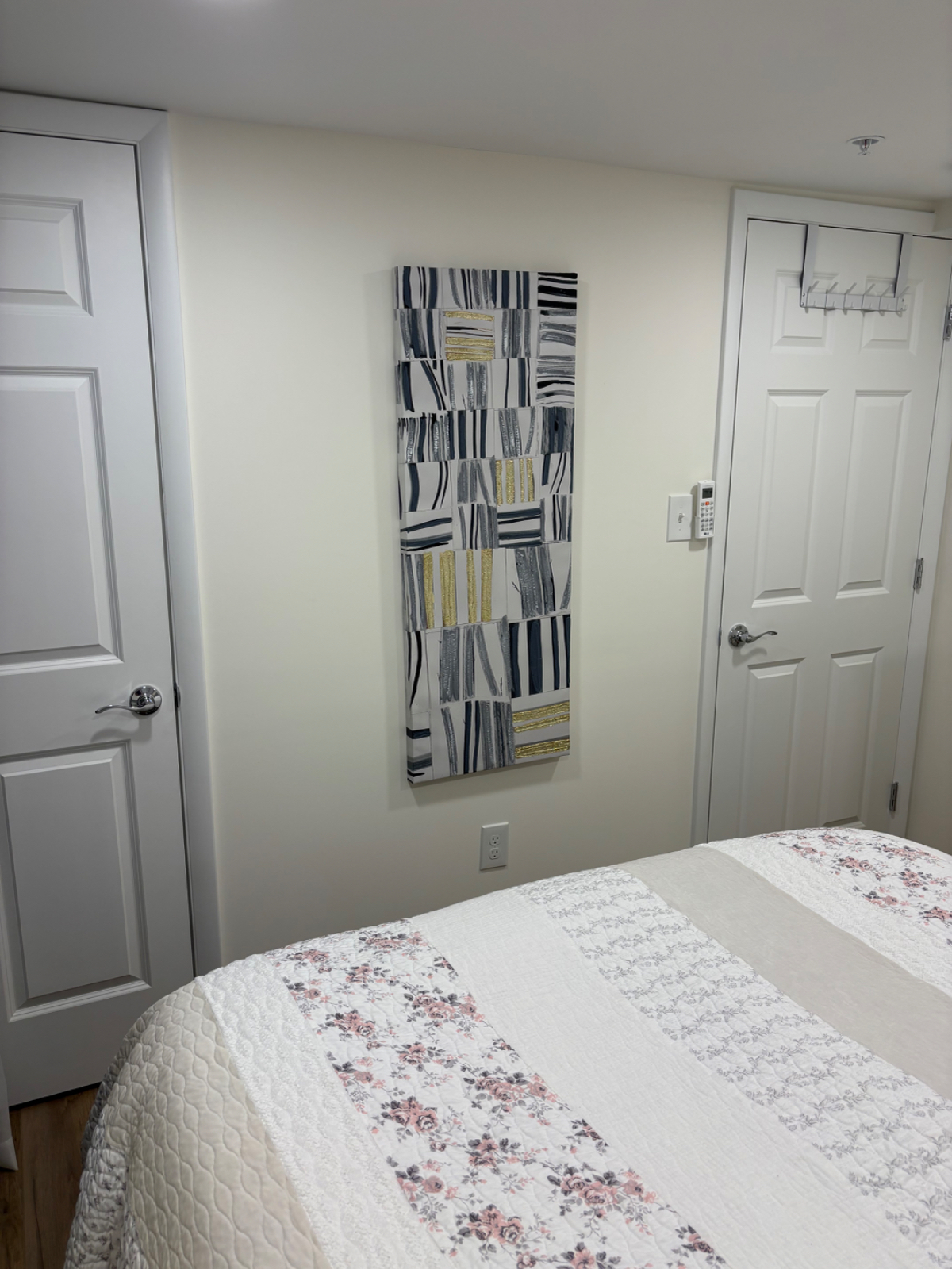 Renovated Capitol Hill 1BR/1BA, utilities included. - Photo 10
