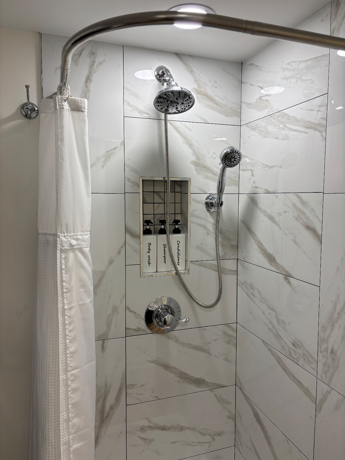 Renovated Capitol Hill 1BR/1BA, utilities included. - Photo 11