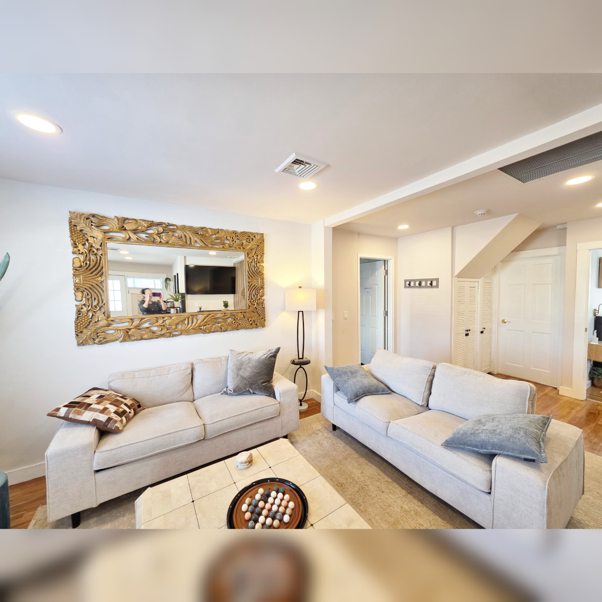 clean cozy, safe apartment with king bd, washer/drier, private yard and parking - Photo 4