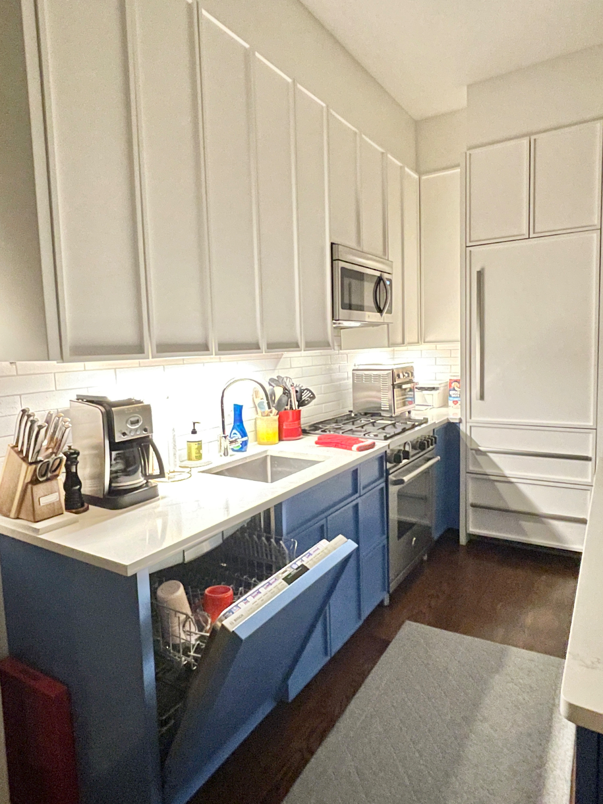 CLEAN LUXURY IN HARLEM - PART TIME ROOMMATE - Photo 2