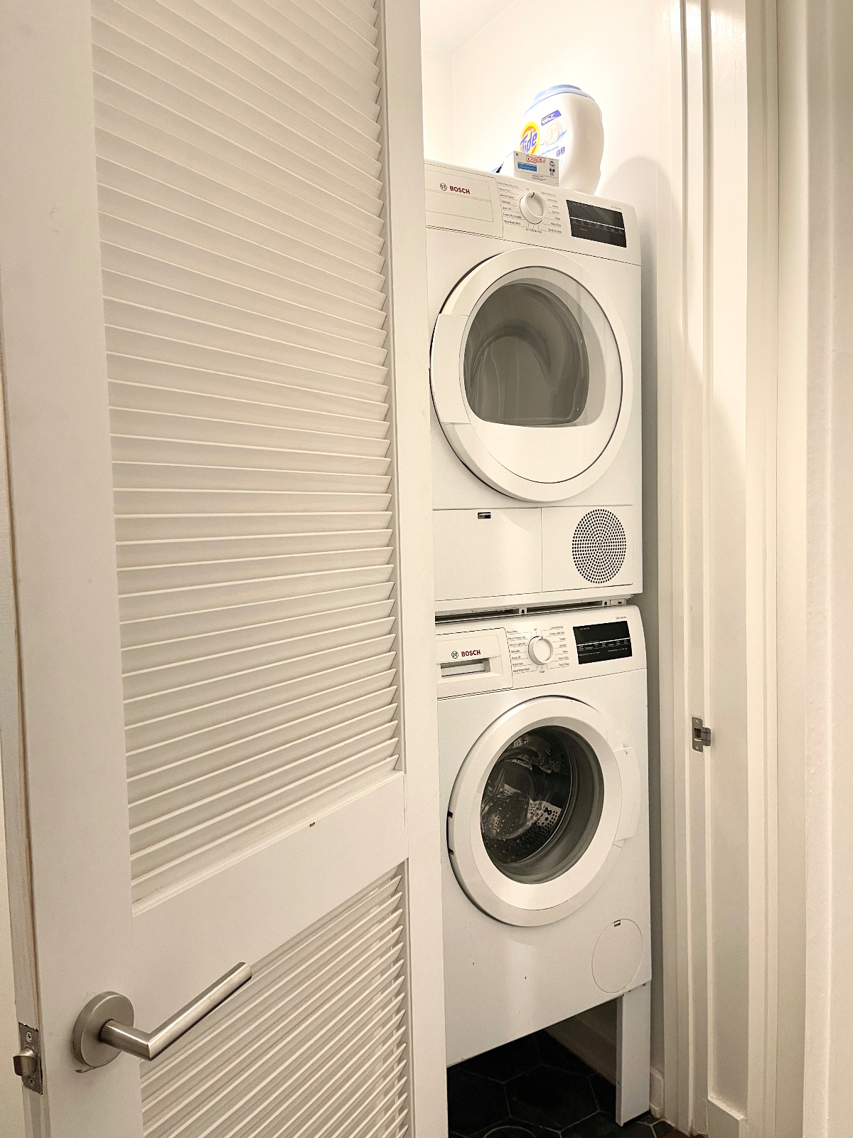 CLEAN LUXURY IN HARLEM - PART TIME ROOMMATE - Photo 3