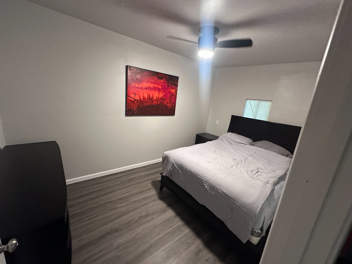 Shared Apartment with Full Kitchen & Laundry - Photo 5