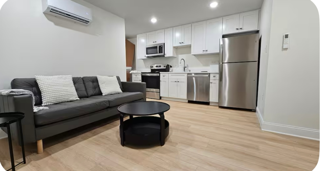 Cozy, furnished entire apartment in DC - Photo 3