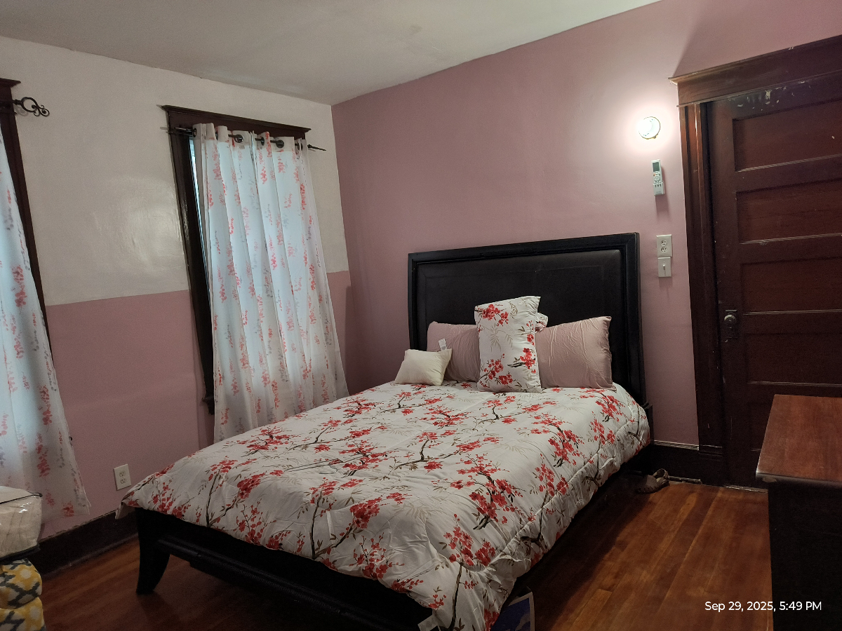 3 Bedrooms, 3 Min Walk to Vassar Hospital (Furnished) - Photo 4