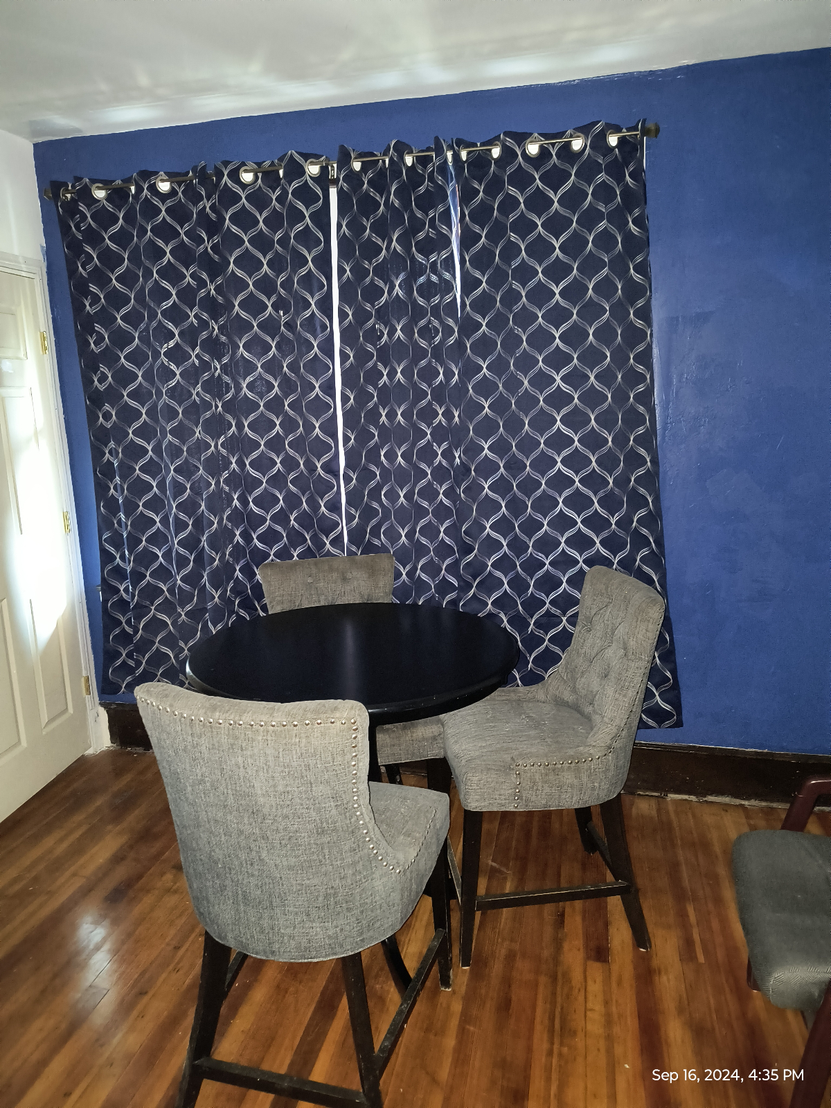 3 Bedrooms, 3 Min Walk to Vassar Hospital (Furnished) - Photo 8