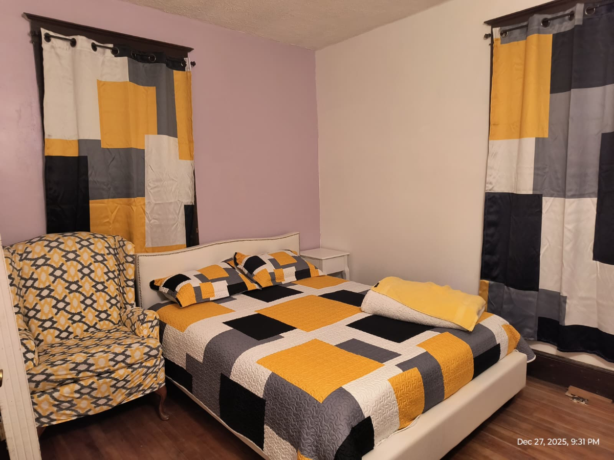 3 Bedrooms, 3 Min Walk to Vassar Hospital (Furnished) - Photo 11