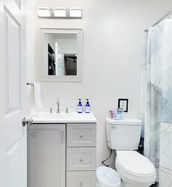 Private Room Near WVU Hospitals Wi-Fi Included/Fl/Flexible Lease Terms - 200 off 1st month - Perfect - Photo 2