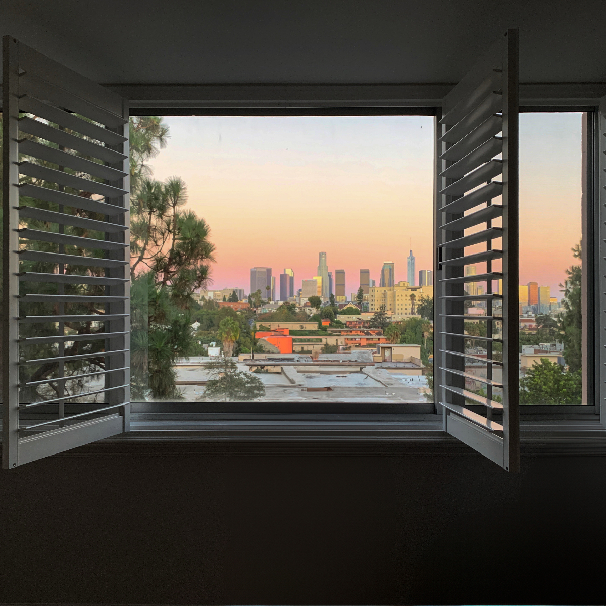 Oasis with stunning views of LA - Photo 1