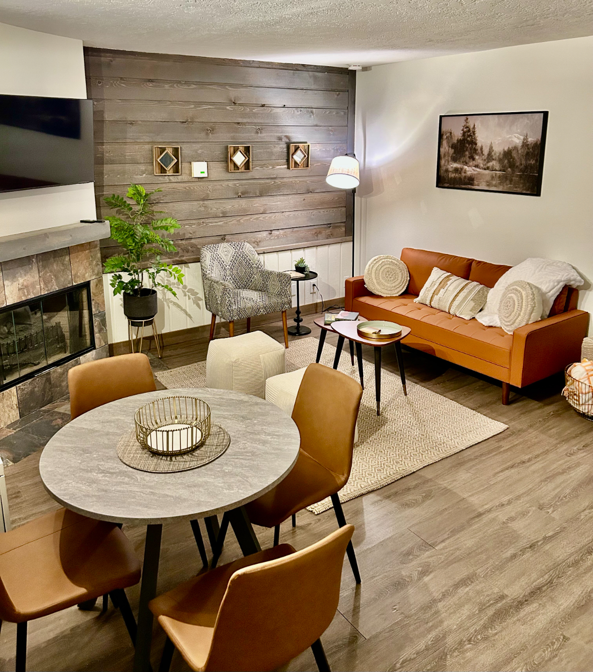 Cozy Bend Condo, Gym, Heated Pools & Trails - Photo 3