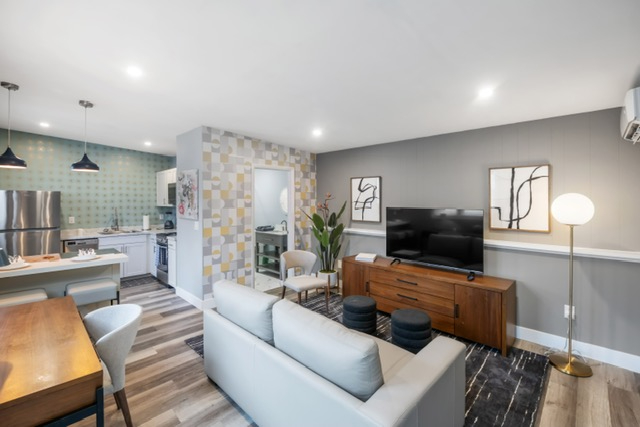 1Br Stunner on the HIll - Photo 1