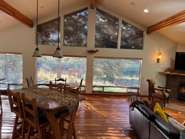 Family-Friendly Riverfront Stay, Forest Views & Easy Mt. Bachelor Access. Prefer long term rental. - Photo 3