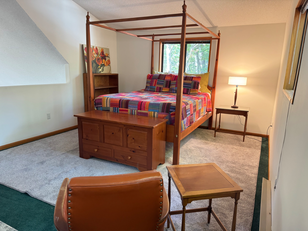 Quiet private cabin in the woods near medical centers - Photo 10