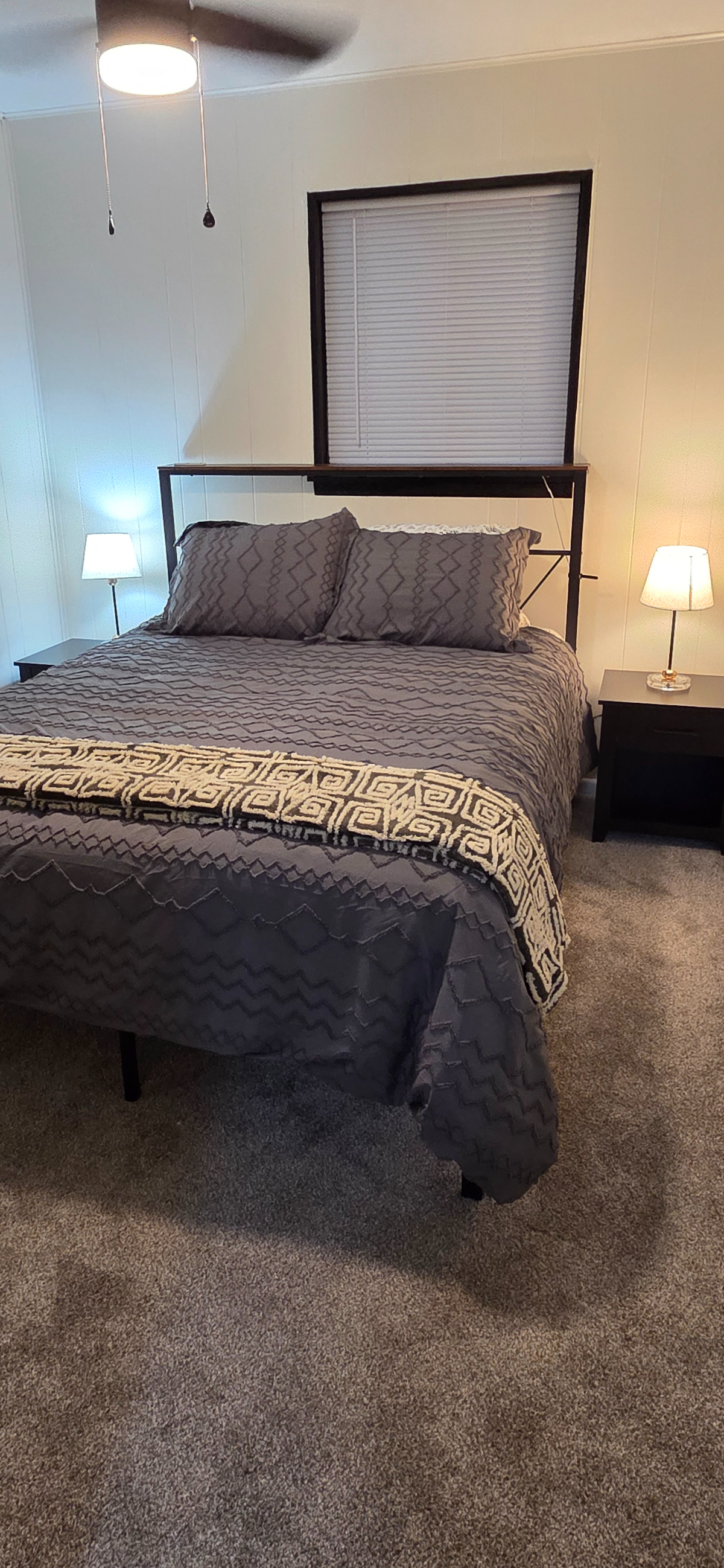 Comfort & Convenience Upper Duplex Unit Near WVU Hospitals - Pet Friendly - Photo 5