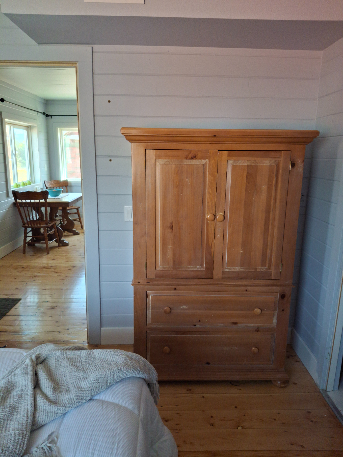 Cozy, remodelled 1950s home - Photo 12
