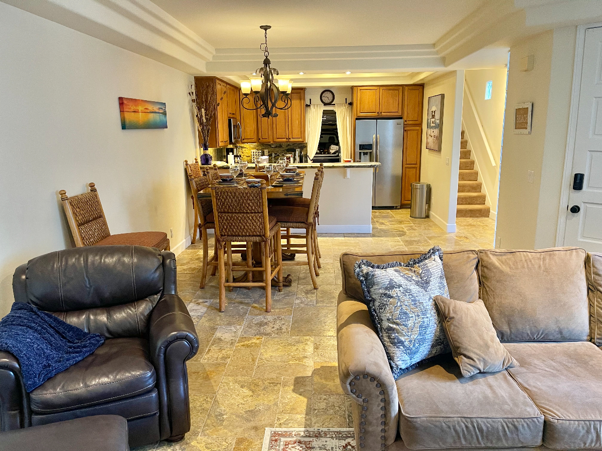Pacific Beach Condo - 2 blocks from a great beach and quiet neighborhood - 3 BDRM - - Photo 4