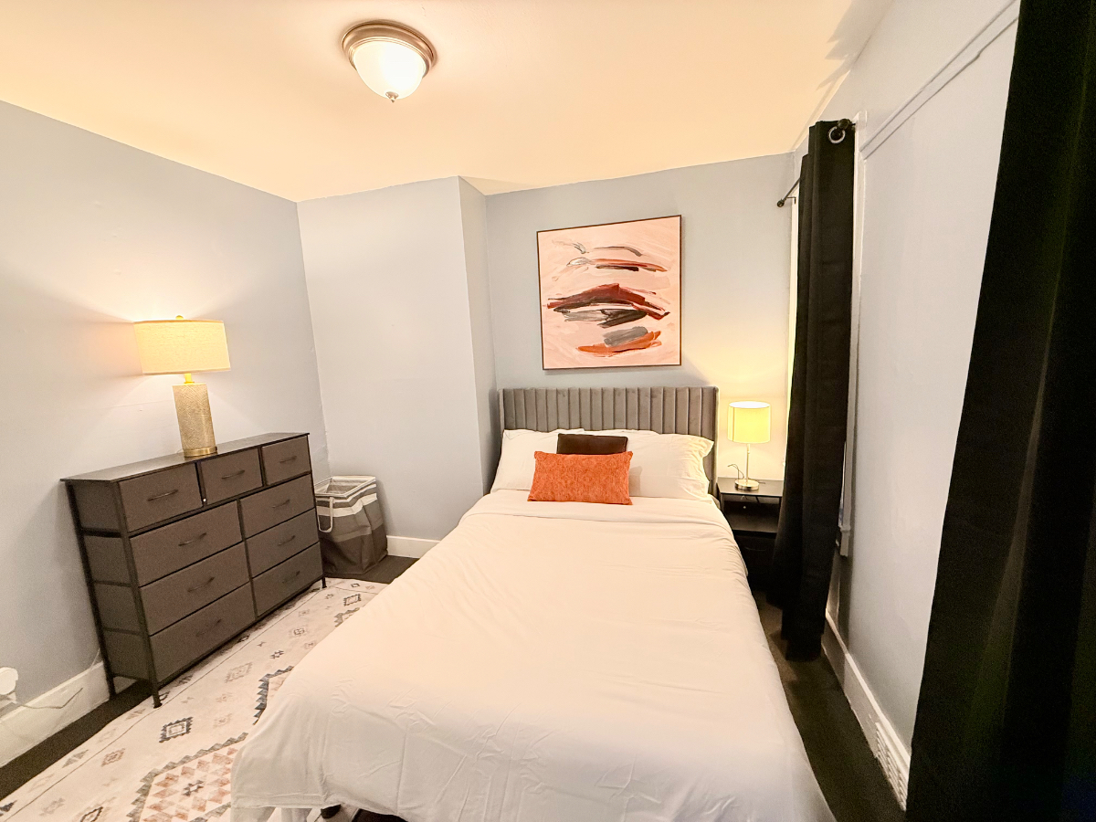 Renovated cozy 2 bedroom near Uof R and Major... - Photo 10