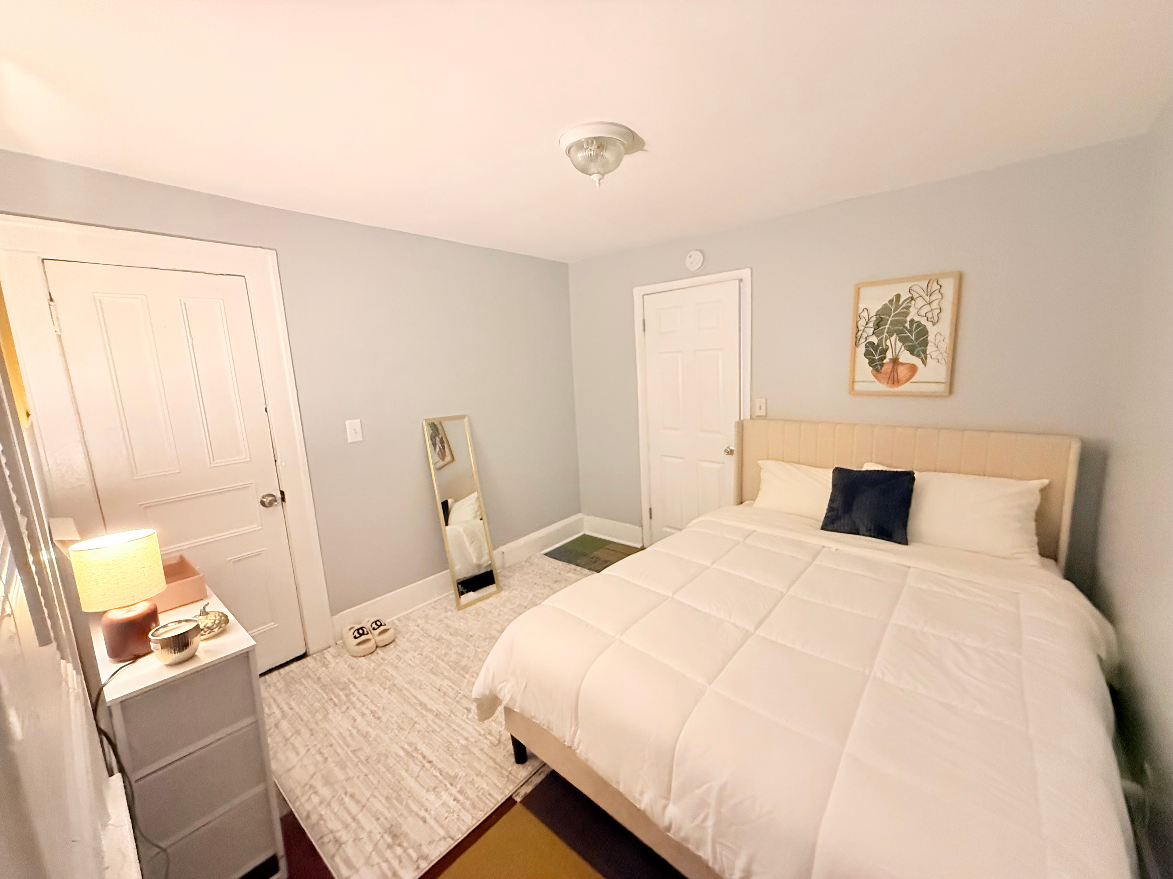 Renovated cozy 2 bedroom near Uof R and Major... - Photo 5