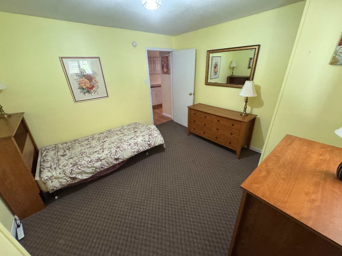 Private Furnished Rooms at 453 Grippen Hill Road - Photo 4