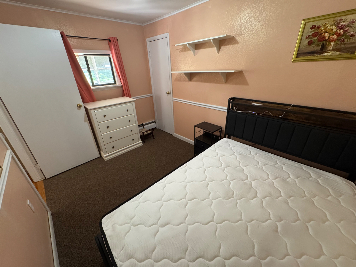 Private Furnished Rooms at 453 Grippen Hill Road - Photo 9
