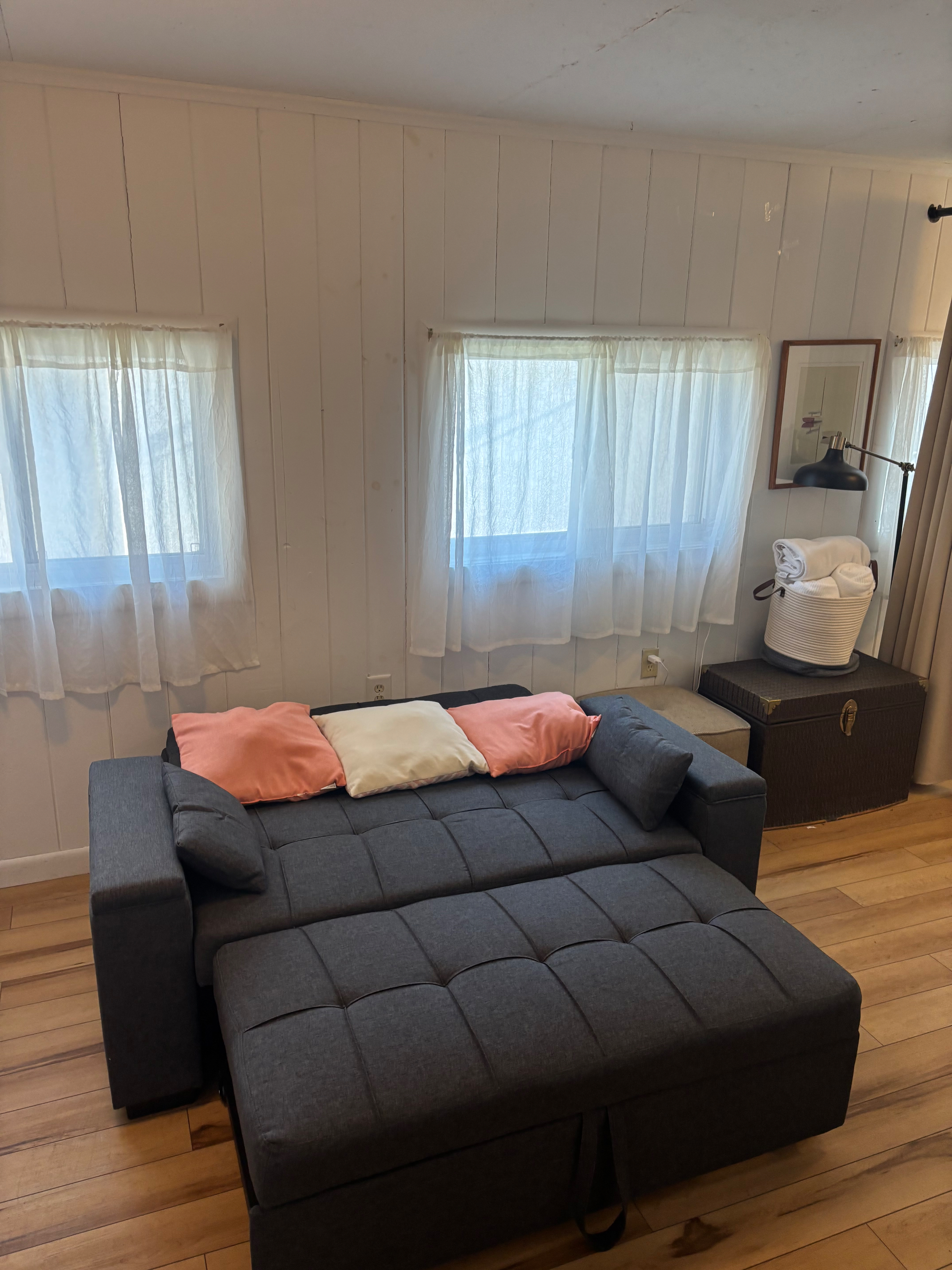Charming Saratoga Stay with Porch Vibes & Backyard BBQs - Photo 9