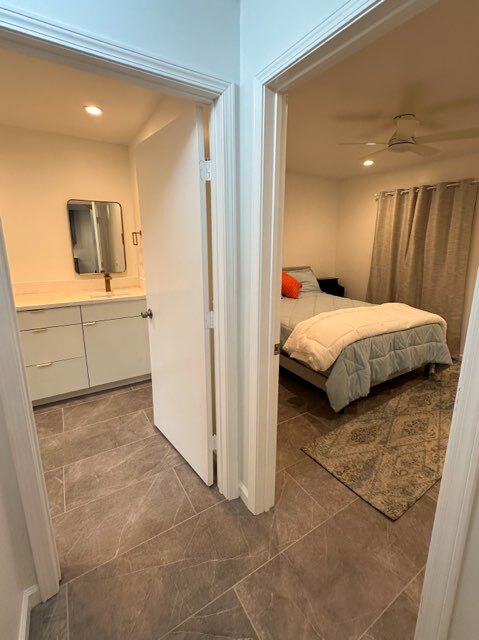 Stylish 1-Bedroom Apartment with Full Kitchen, In-Unit Laundry & Outdoor Deck - Utilities Included - Photo 8