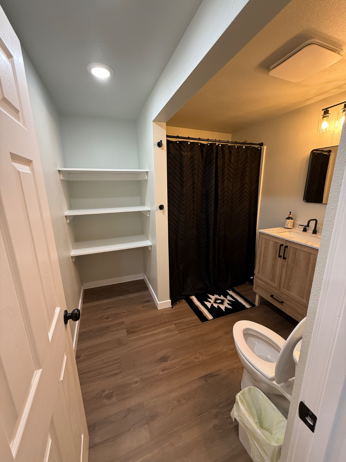 2 Bed 1 Bath Apartment Close to Downtown Sheridan with Great Amenities - Photo 9