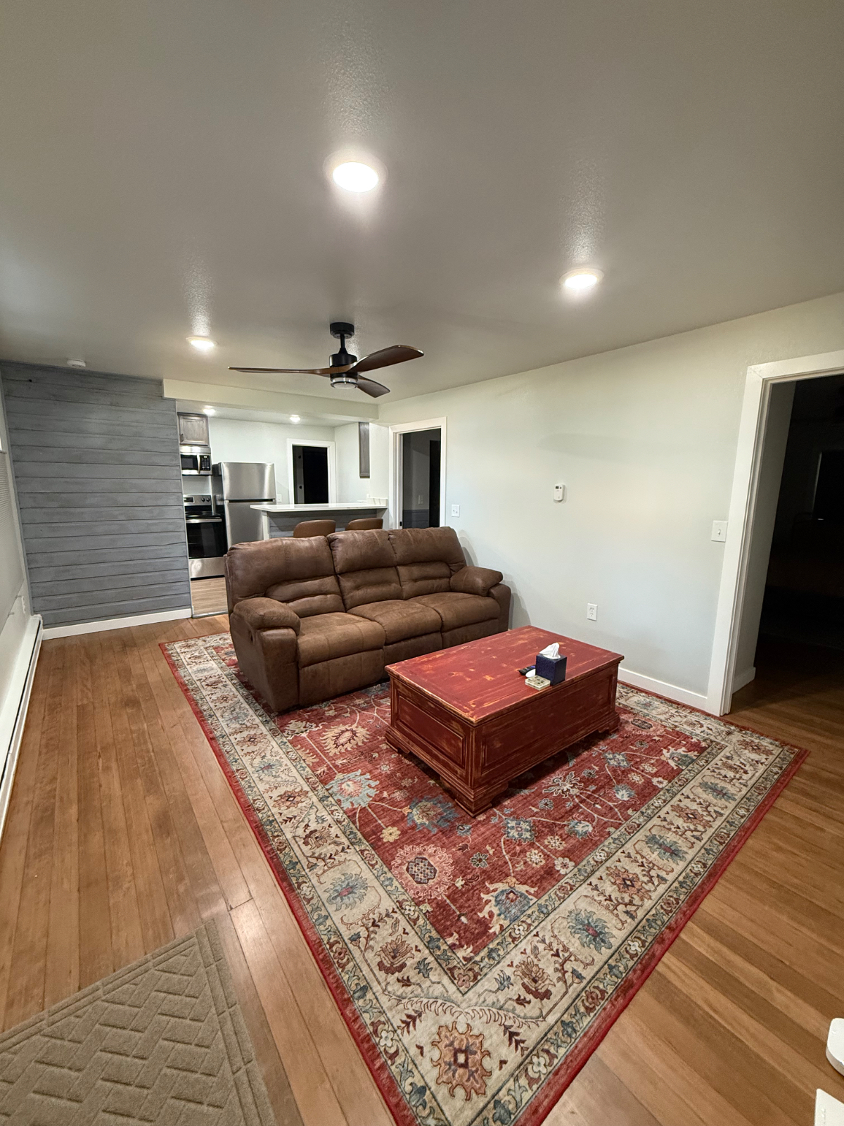 2 Bed 1 Bath Apartment Close to Downtown Sheridan with Great Amenities - Photo 3