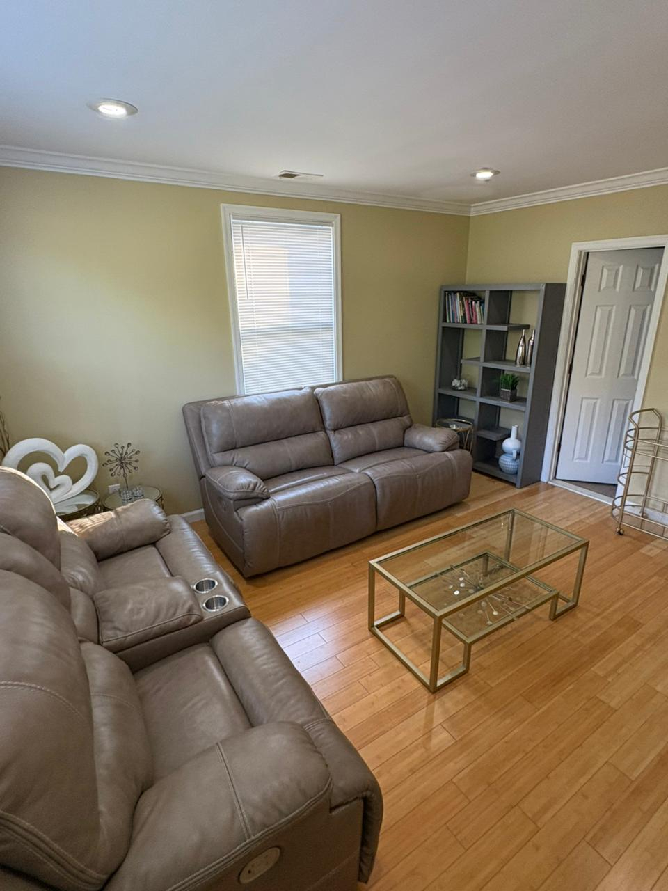 1 Bed 1 Den 2 Bath Fully Furnished - Photo 6