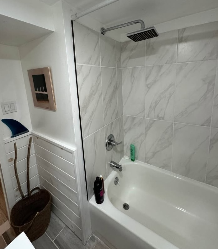 Beautiful Fully Renovated 2bd/1ba Apartment W/D - Photo 2