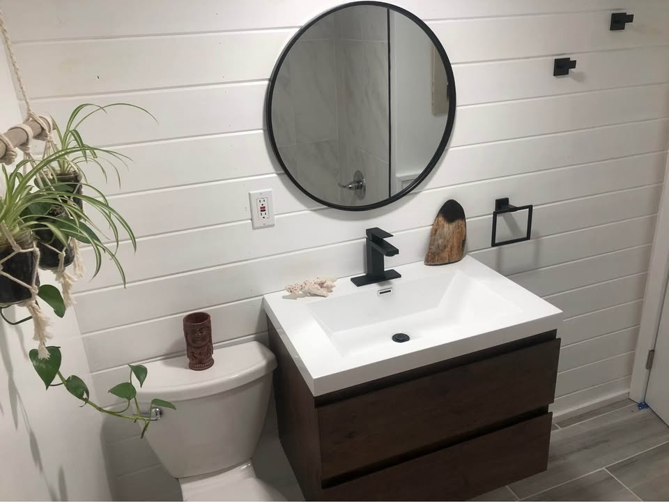Beautiful Fully Renovated 2bd/1ba Apartment W/D - Photo 1
