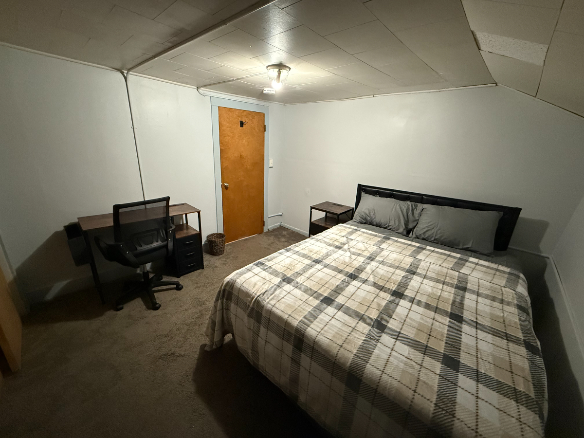 Oneonta Furnished Room - Photo 2