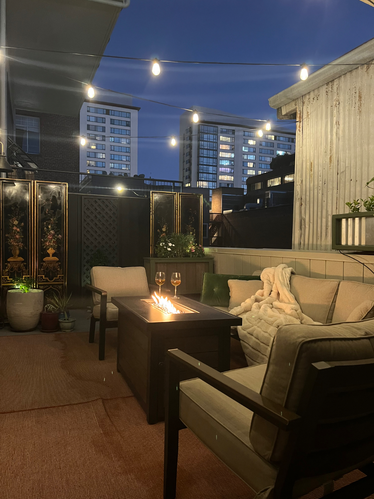 Chic Loft Apartment with large Balcony and Parking, - Photo 3