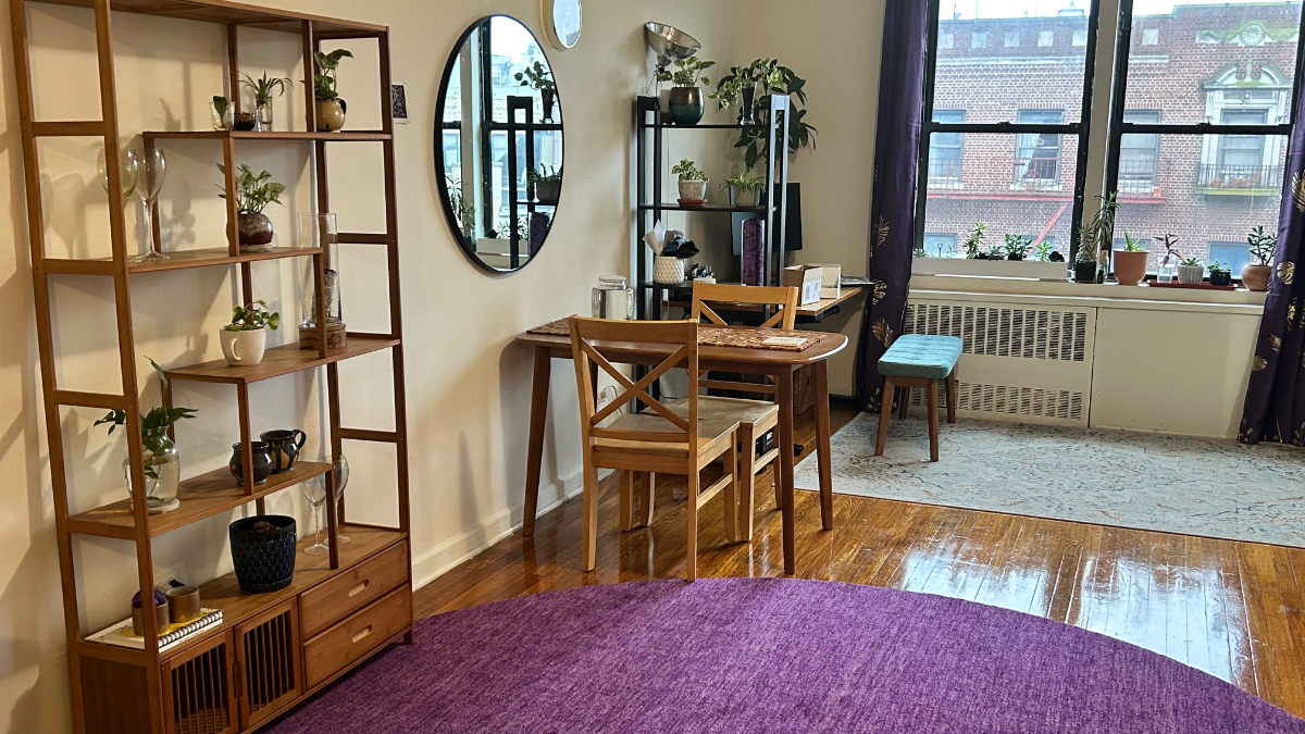 Great Location & Beautiful Layout in Brooklyn - Photo 2