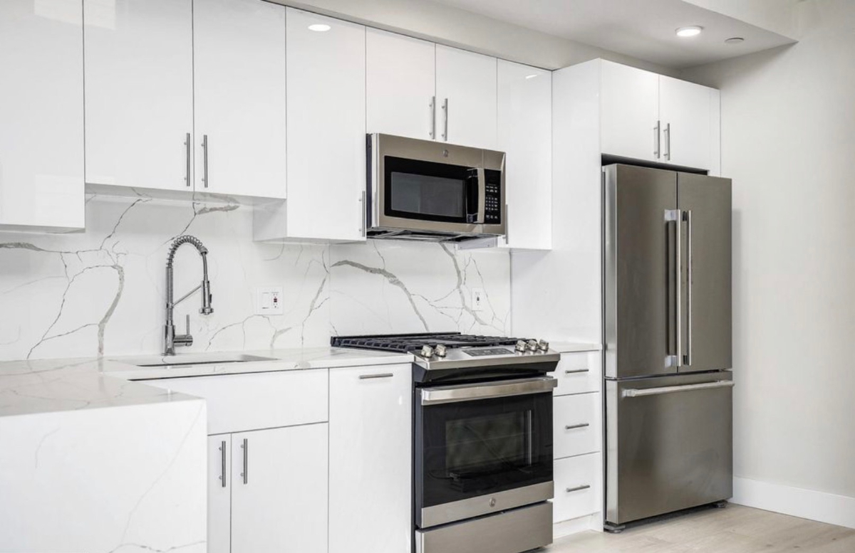 3BR/2BA Suite - King Bed - Pet Friendly - Downtown DC - Photo 4