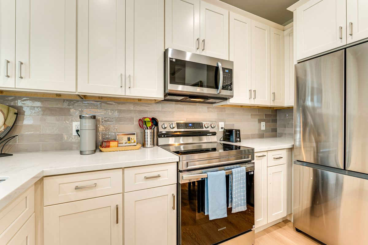 Davis Home - Photo 4