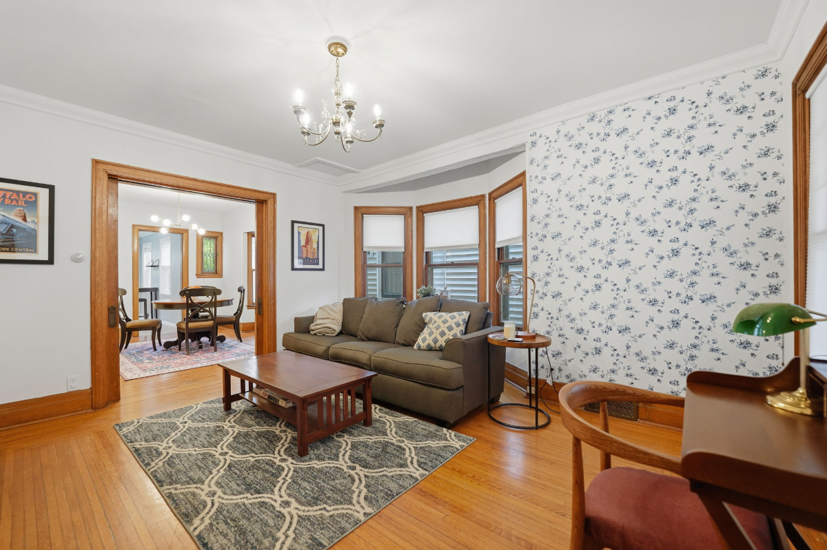 Historic Elmwood Village Flat - Photo 8