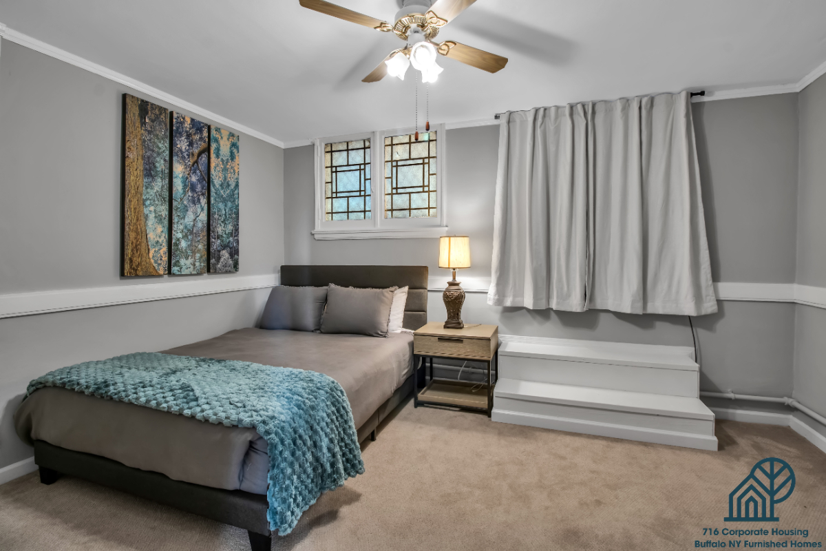 4 Bed 2.5 Bath & Wash/Dryer & Off Street Parking - Photo 7