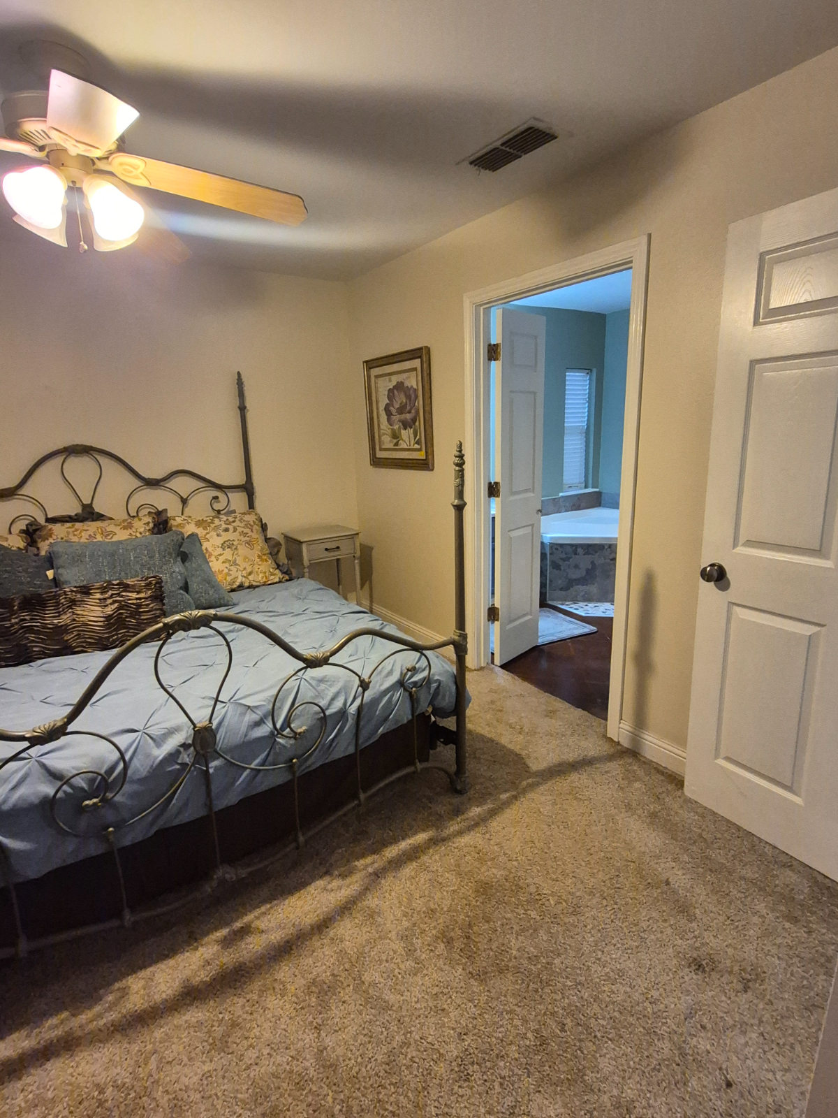Peaceful Lakefront Home Away from Home 3b/3b with office - Photo 9
